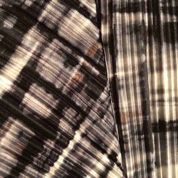 Unique blouse - Picture 6 of 8